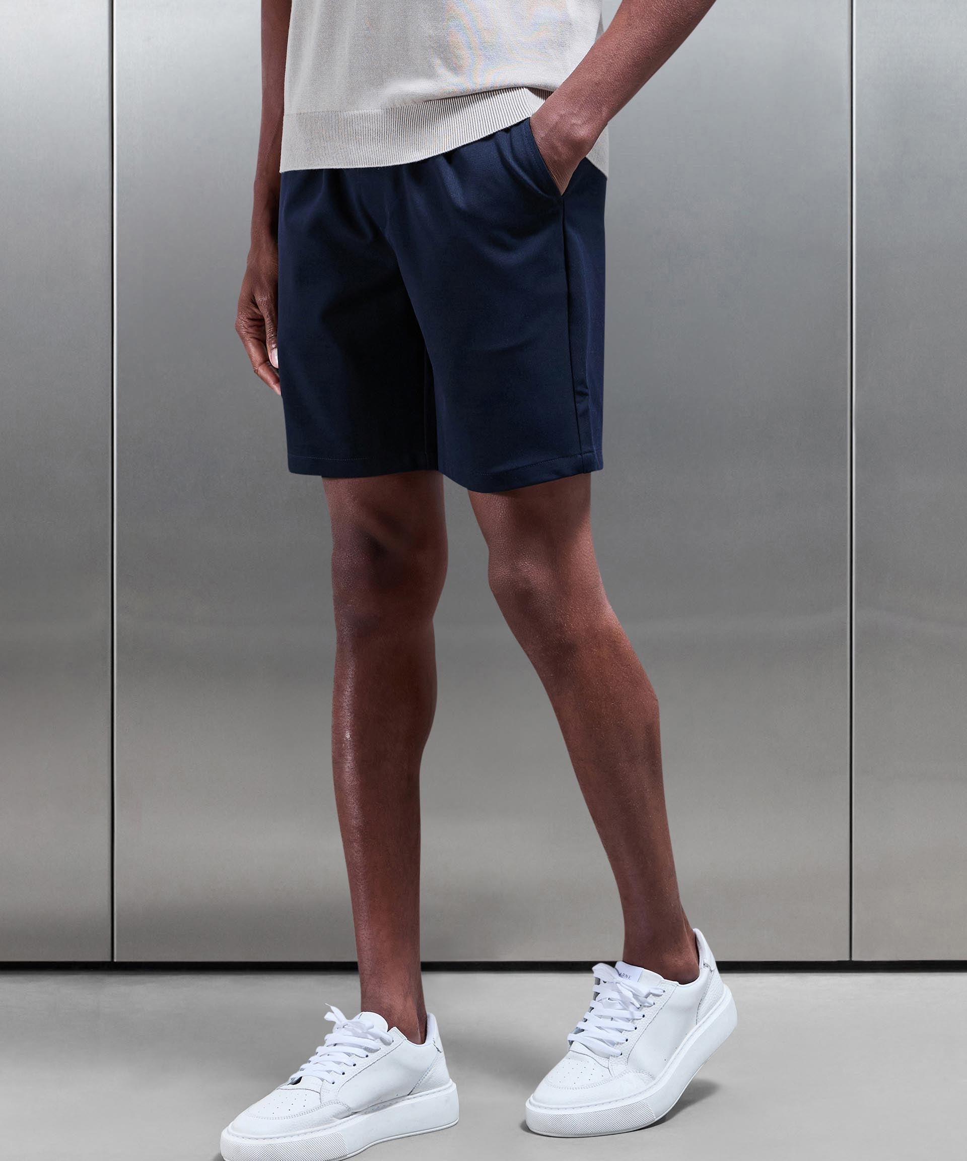 Short Taillé Cordon