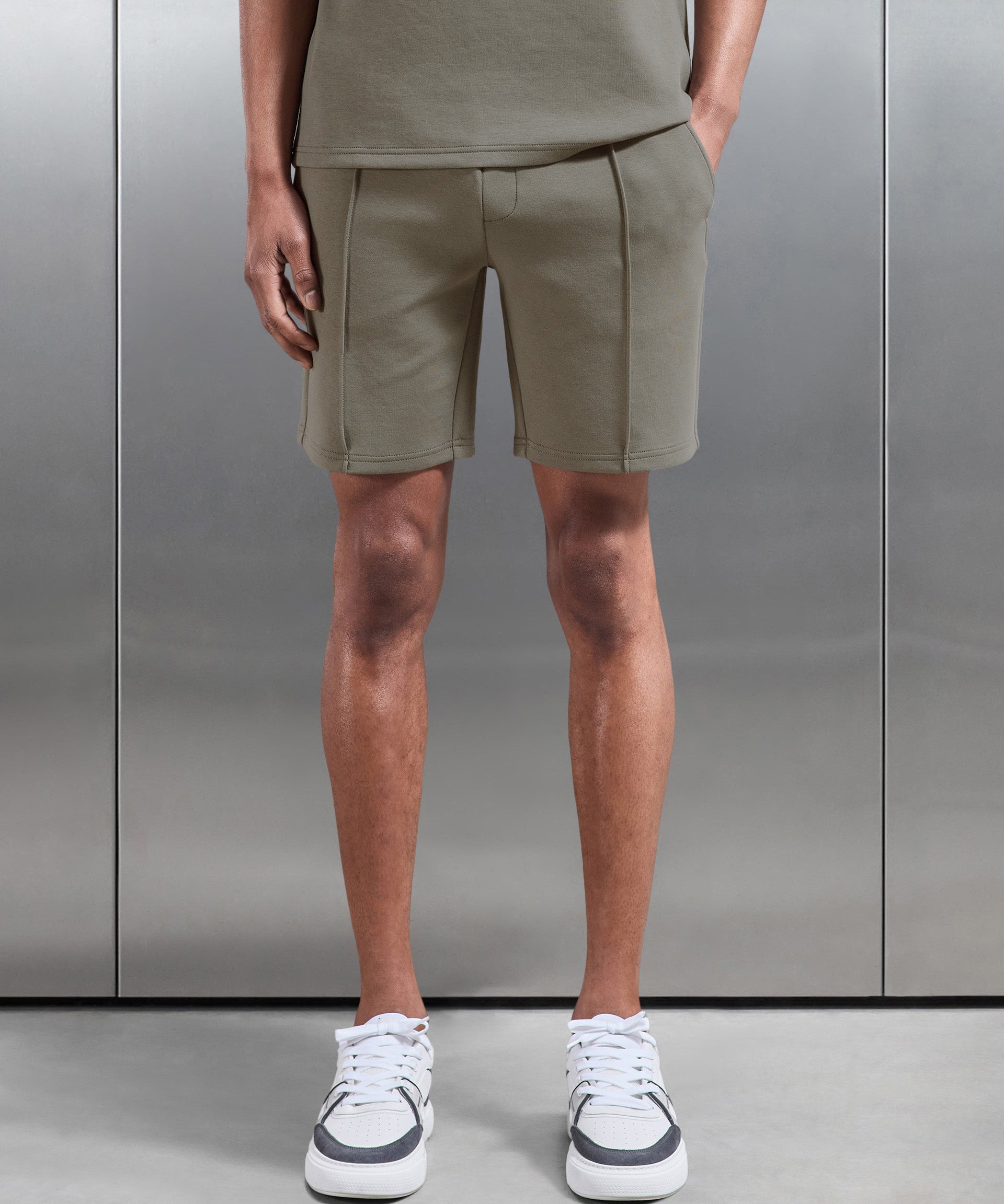 Short Luxe